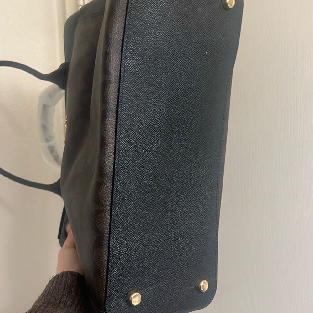 ✨Coach Casey Tote In Signature Canvas✨ - Picture 10 of 11